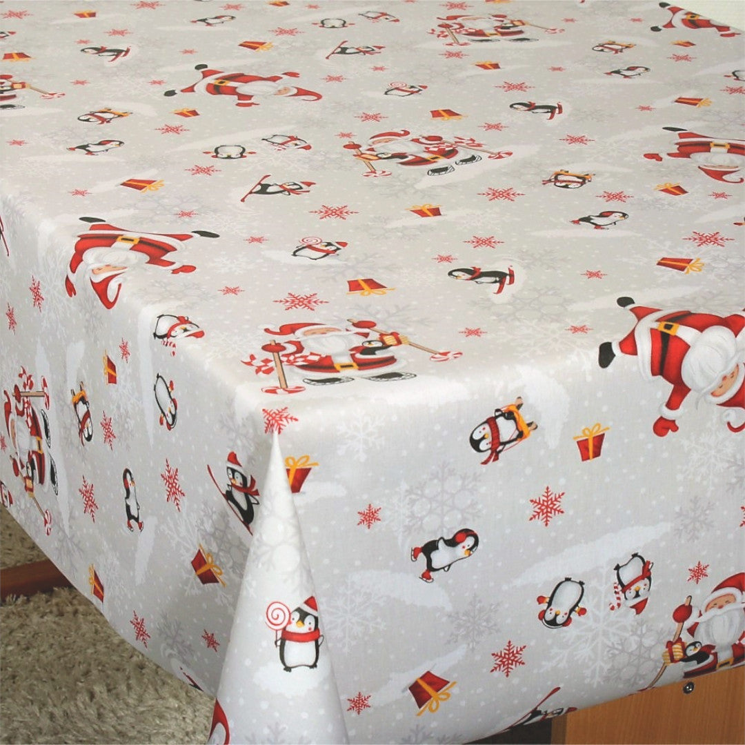 Julfest på Sydpolen på bordet – med tomtar och pingviner