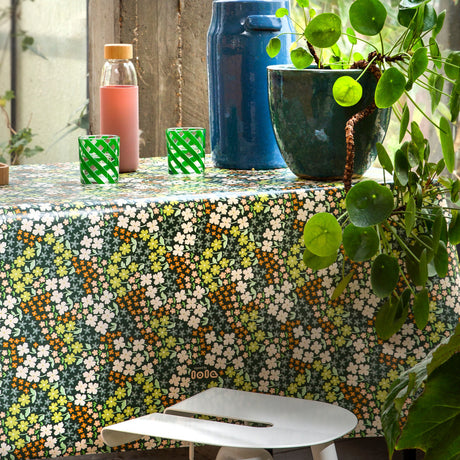 Butterflys Buffet Hunter - Lola vaxduk med fantastiska blommor