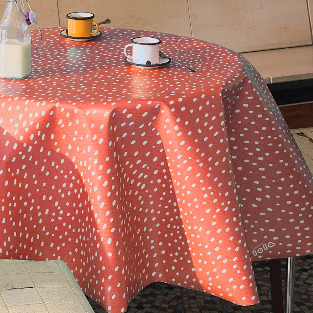 Lola vaxduk, Spot On Punch