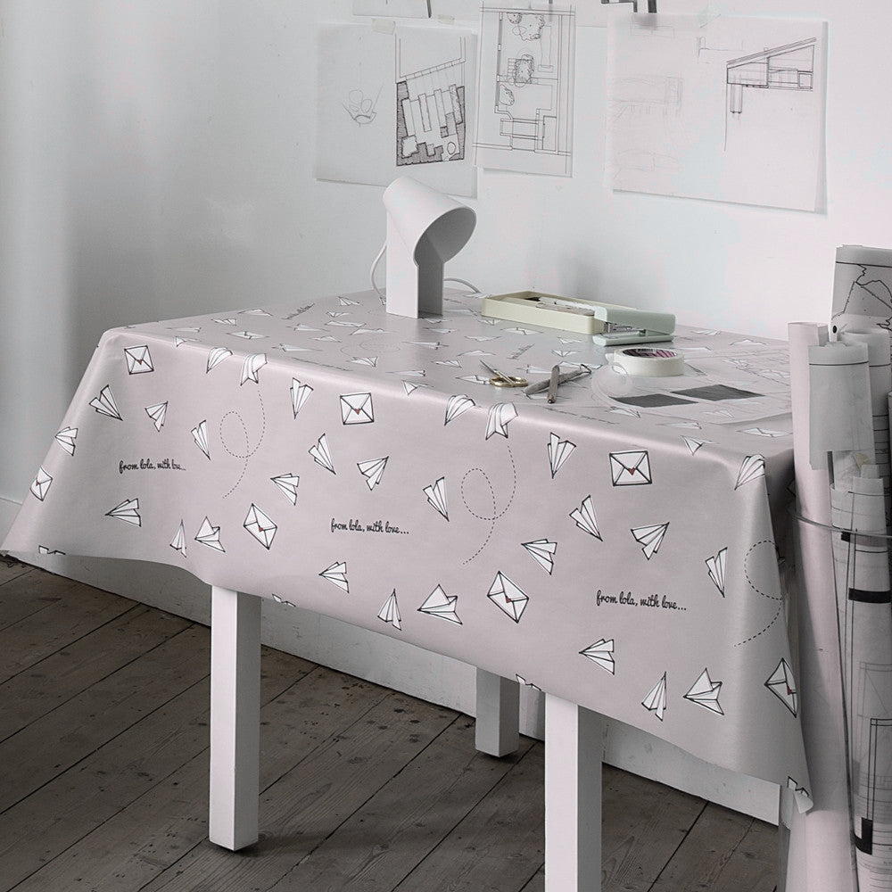 Lola vaxduk, Lovemail Linen