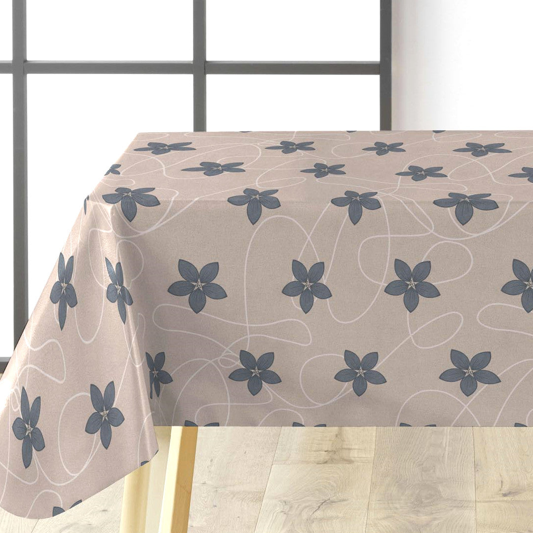 Matcha vaxduk på bordet i linnelook