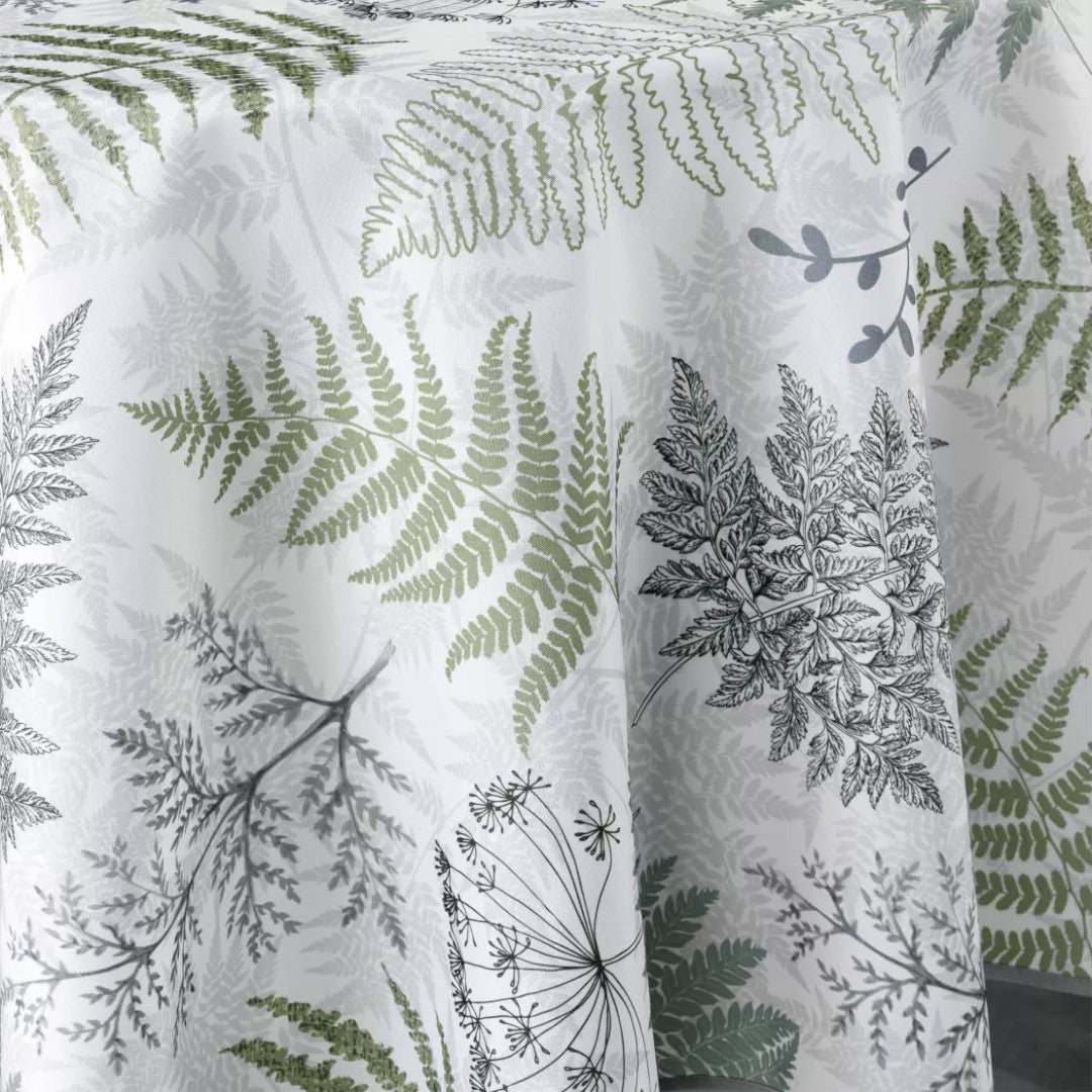 Närbild av Melisandre - Ø 180 cm, rund bordsduk med ormbunksblad