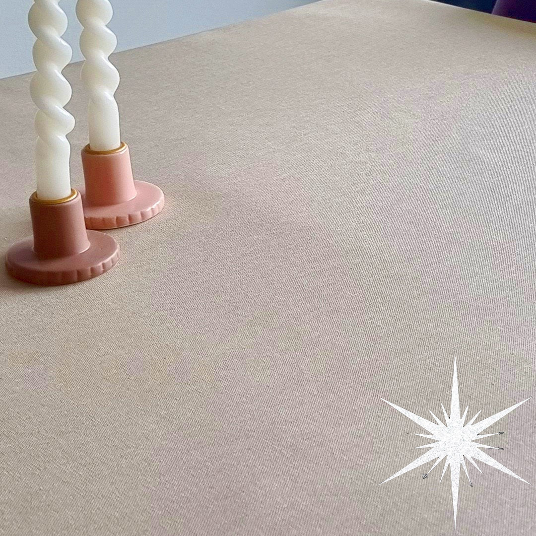 Metal Light Sand - Vacker textilvaxduk med lurex, 150 cm bred