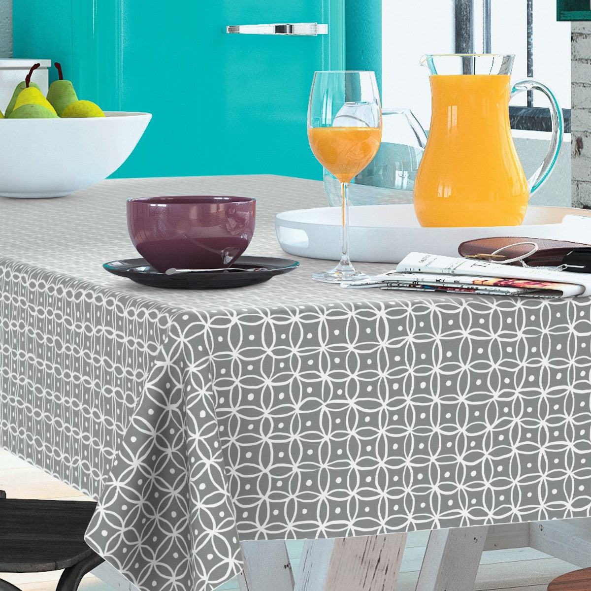 Namika Grå, vaxduk med snyggt enkelt grafiskt mönster