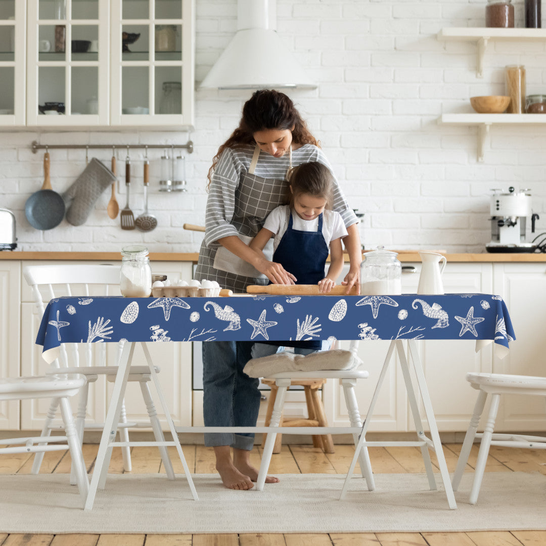 Narius - Maritim vaxduk med havsinspirerat mönster miljöbild