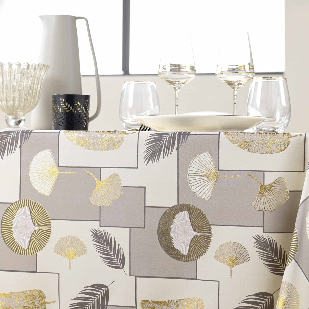 Detaljerad vy av Natane Natural rektangulär duk med exklusiva dukningsdetaljer