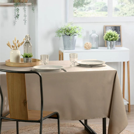 Nelson, enfärgad rektangulär duk med fläckavvisande behandling 145 x 300 cm - Linfärgad, miljö