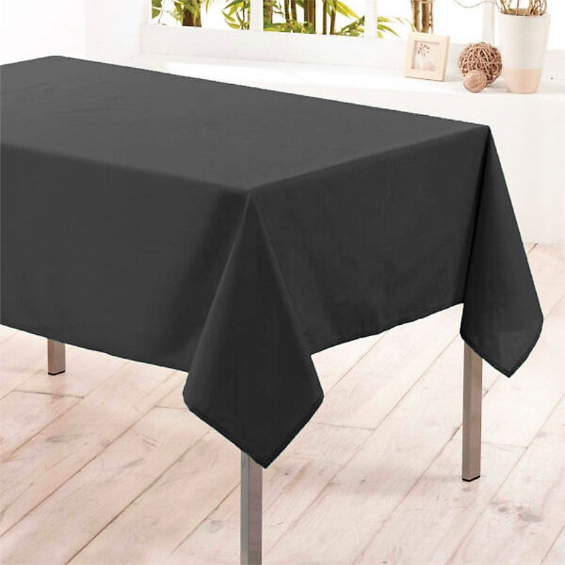 Nelson, enfärgad rektangulär duk med fläckskydd 145 x 240 cm - Svart