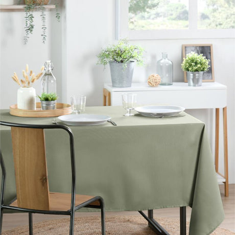 Nelson, enfärgad rektangulär duk med fläckskydd 145 x 300 cm - Salviagrön, miljö
