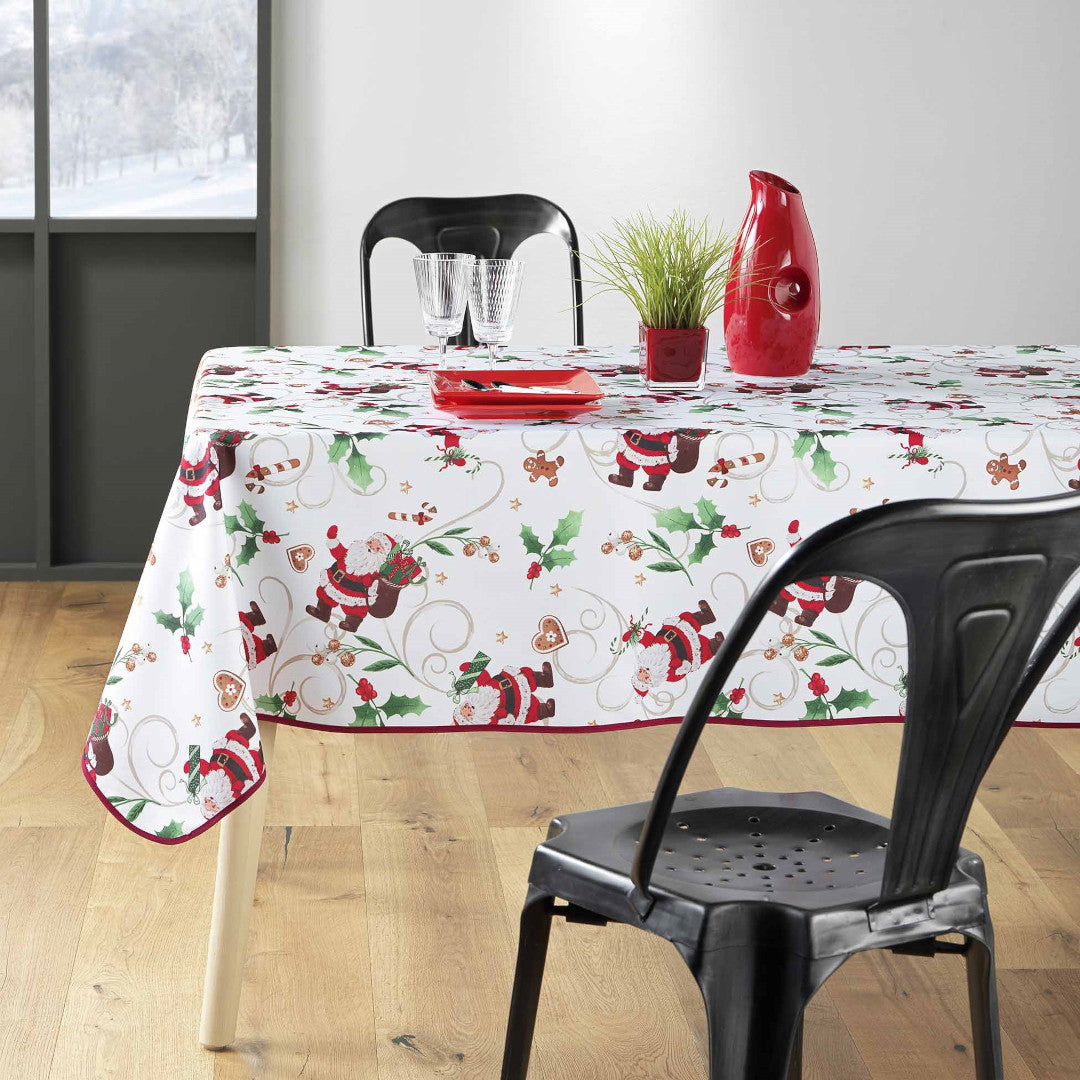 Pere Noel Vit 150 x 240 cm, julduk med tomtar, miljöbild