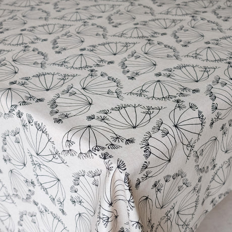 Second - Textilvaxduk med växtmotiv