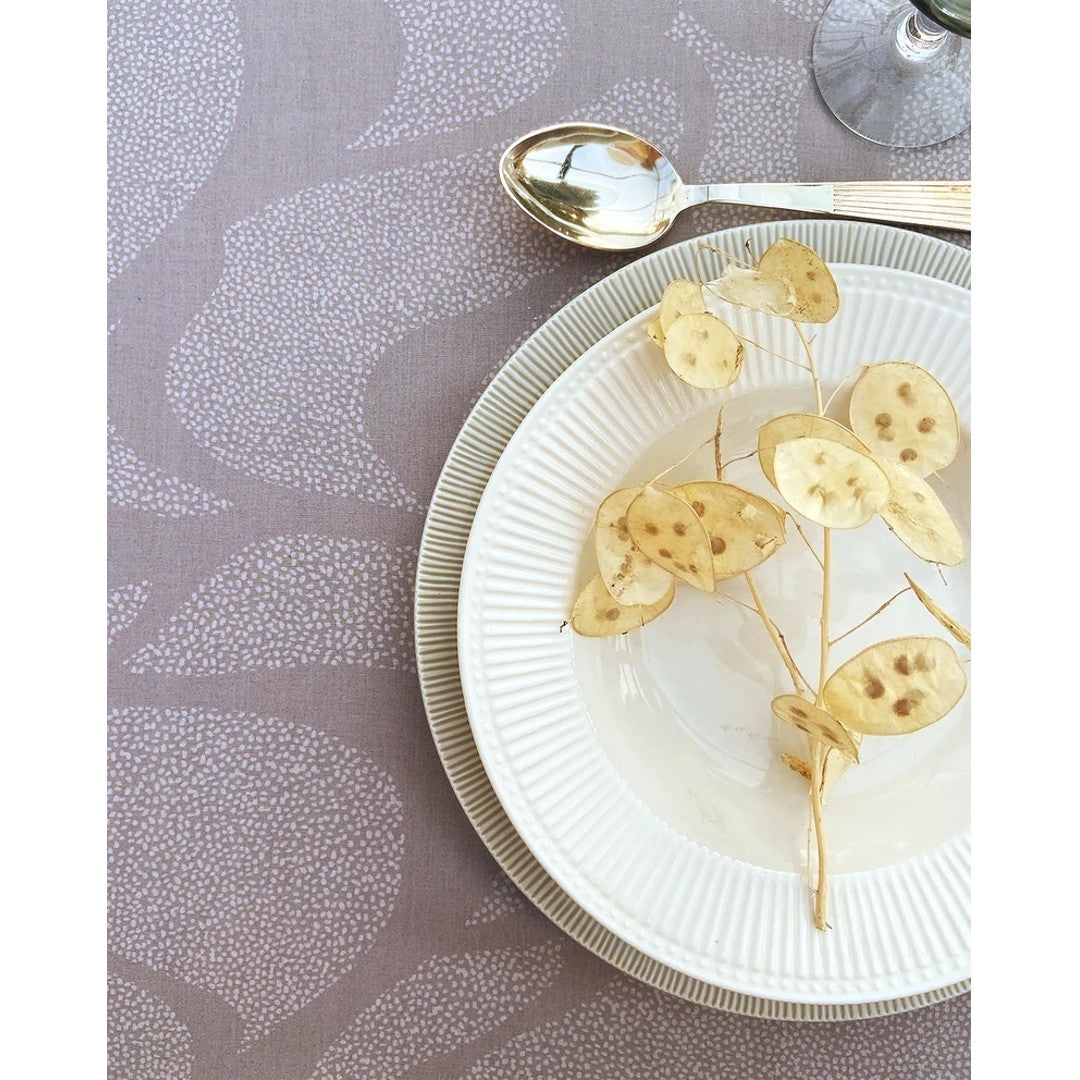 River julduk - Notes av Susanne Schjerning, textilvaxduk med glidskydd