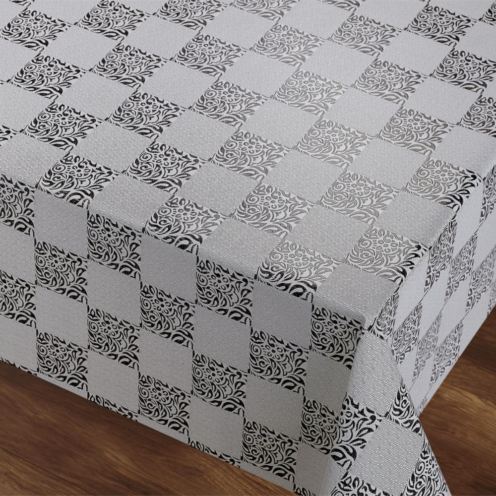 Silvery Dreams - lätt präglad rutig vaxduk med mönster