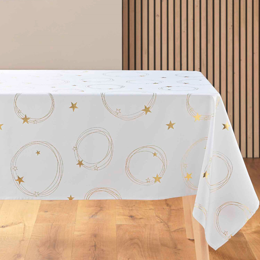 Star 150 x 300 cm, vit julduk med guldtryck på bordet