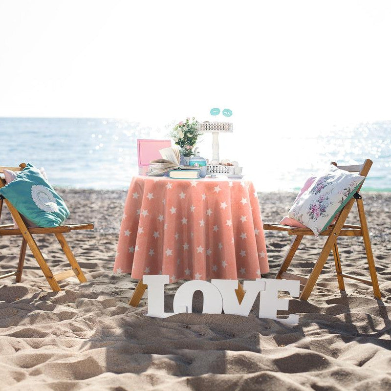 Starlet Apricot, aprikos färgad vaxduk med vita stjärnor miljöbild