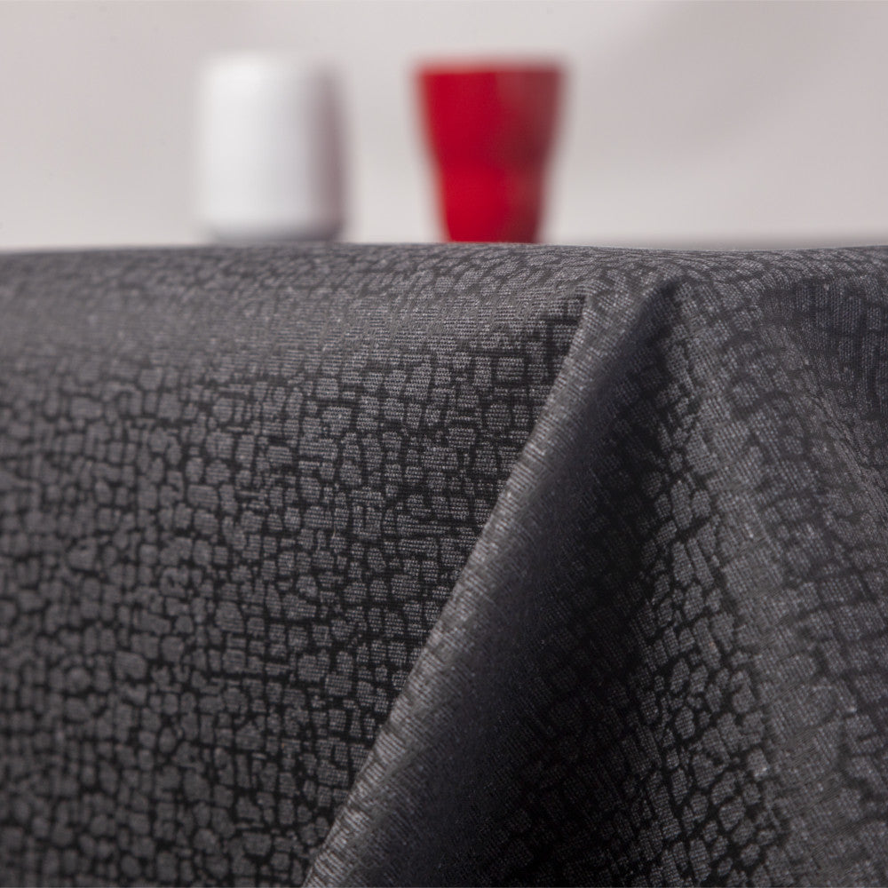 Jacquard Stone Black – Elegant textilvaxduk med jacquardvävt mönster