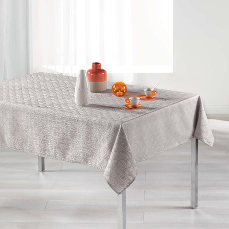 Tokio Jacquard Pärla 140x250 cm – Damastduk med fläckskydd, miljöbild