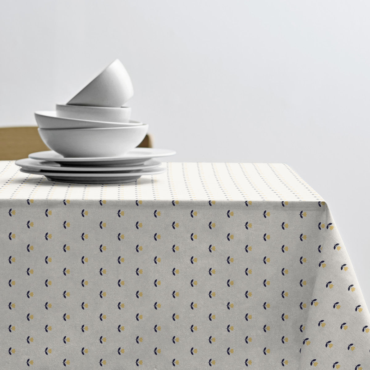 Tulip Royal Yellow - Sødahl textilduk med tulpaner i gult och svart