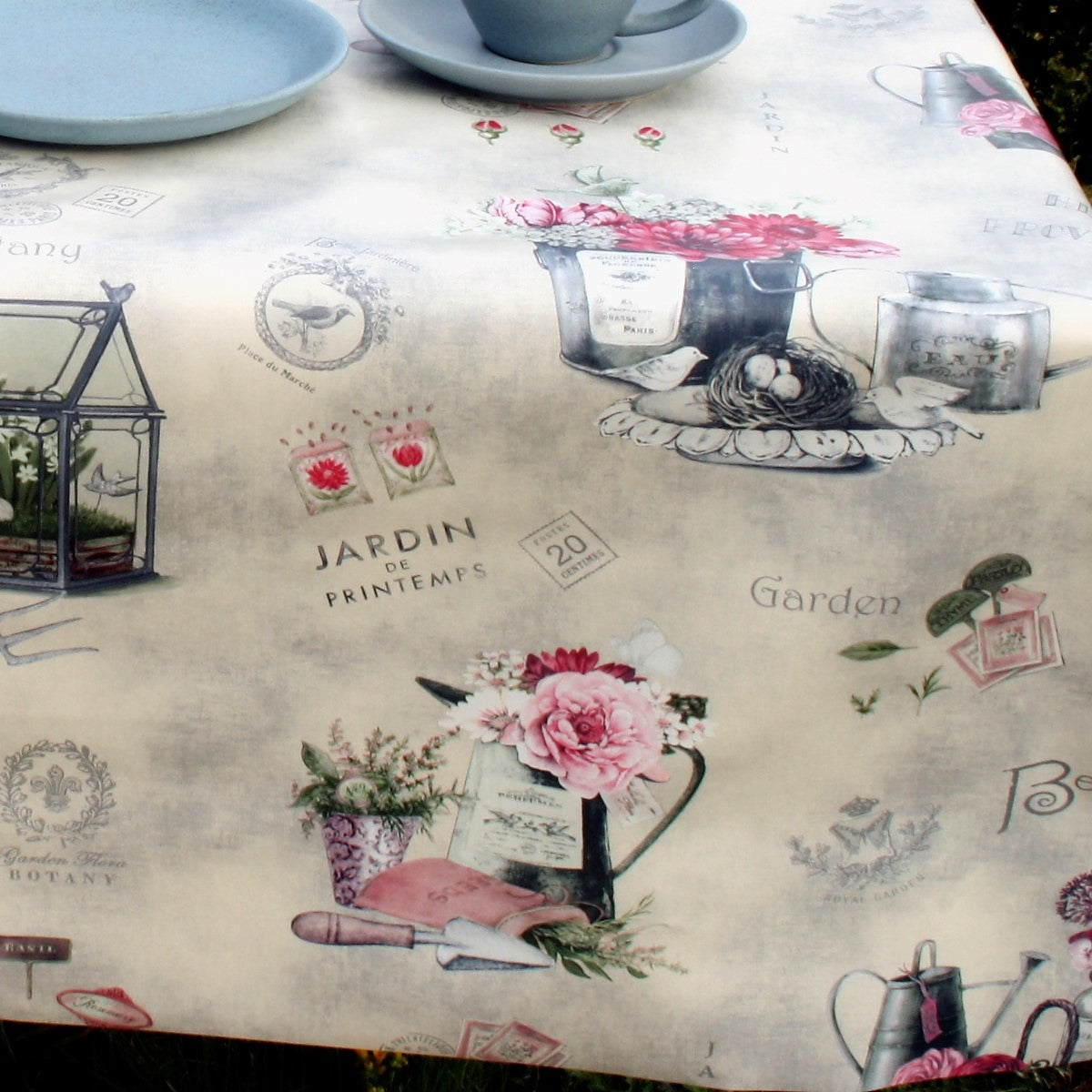 Belle Jardinière vaxduk – den vackra trädgården på dukat bord