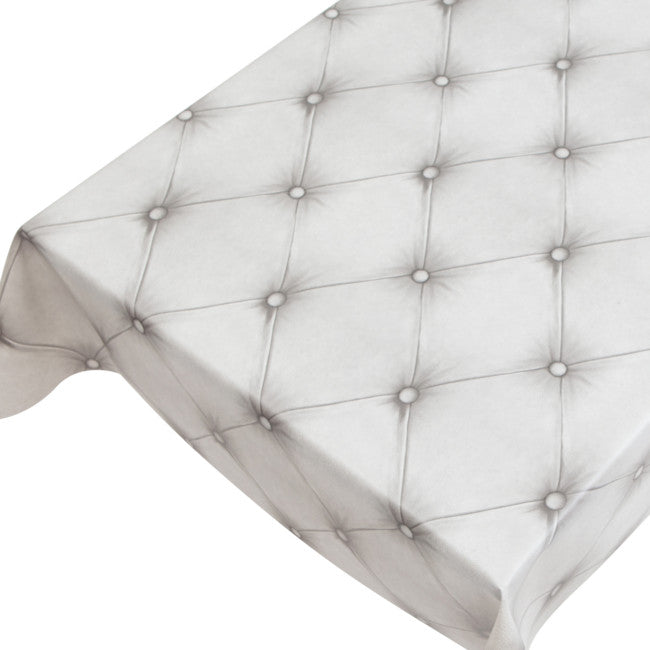 Chesterfield vaxduk med Chesterfield look på bordet