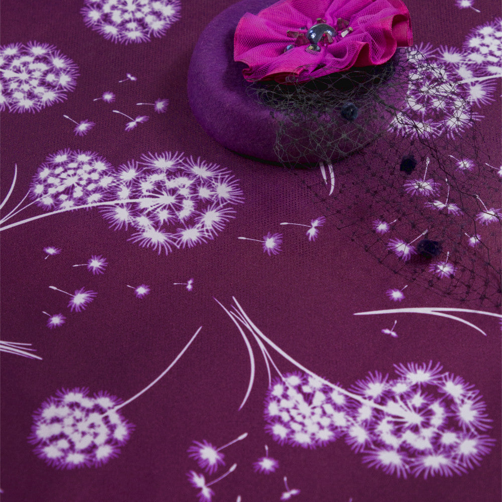 Fnok Lilla - Vaxduk med maskrosor och tygliknande yta