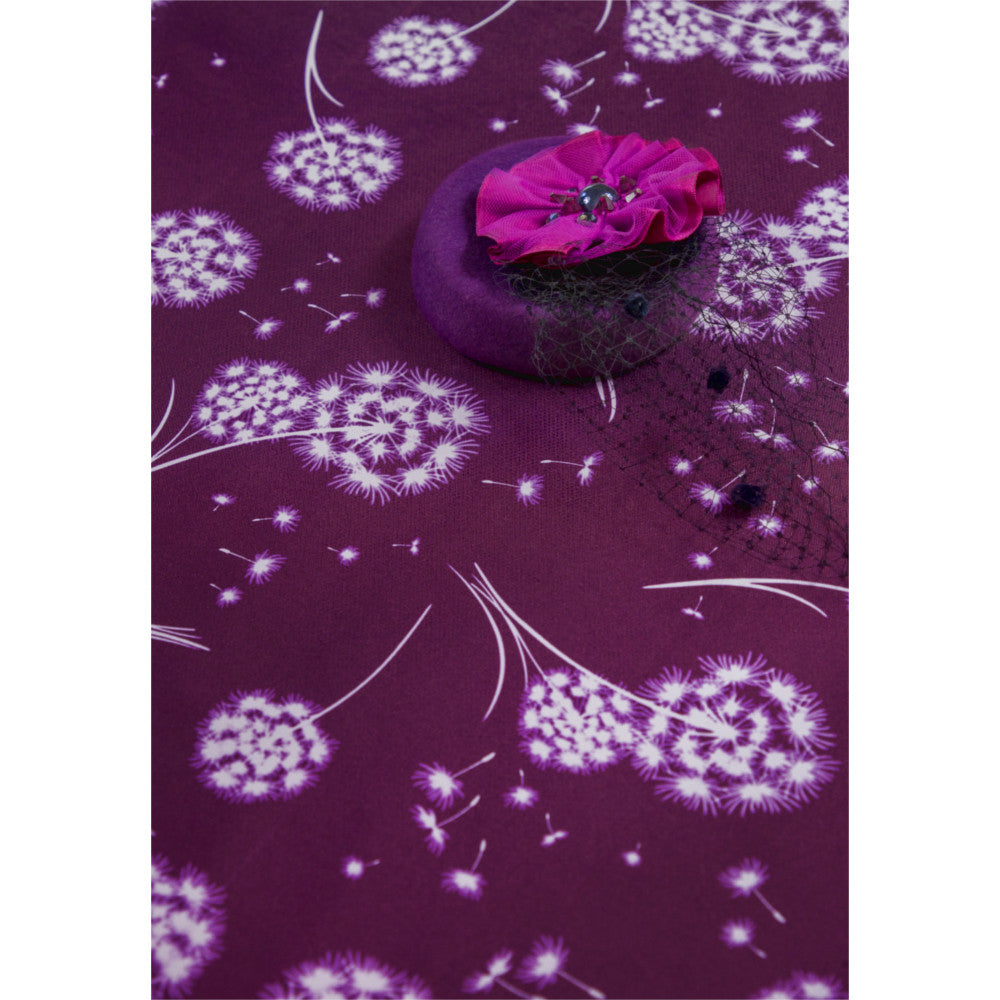 Fnok Lilla - Vaxduk med maskrosor och tygliknande yta