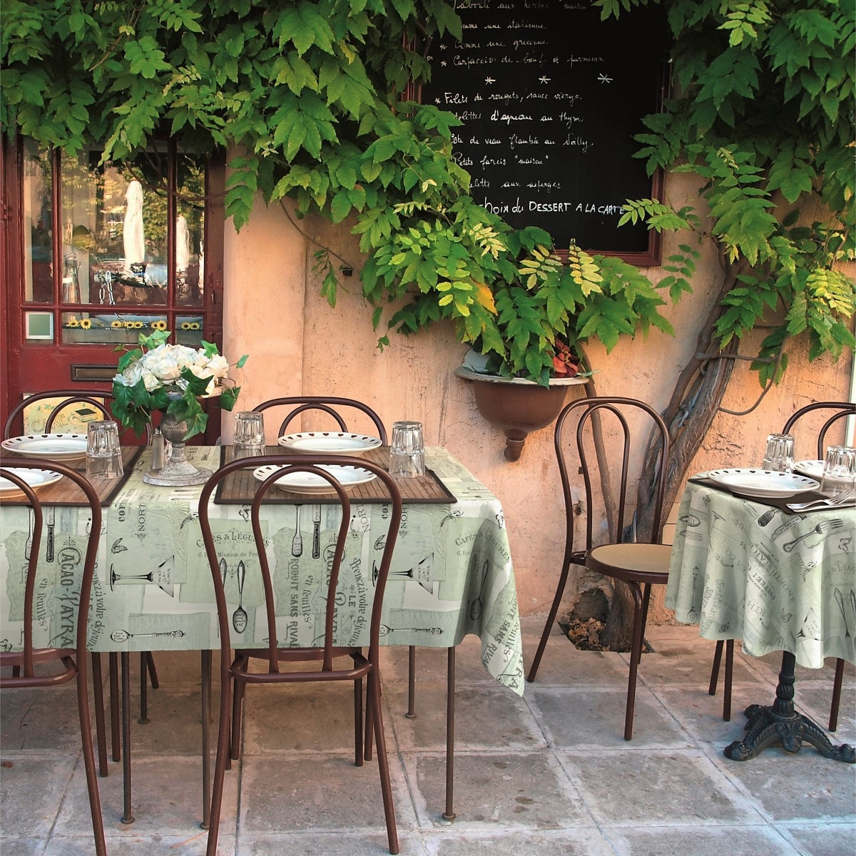 Miljöbild Gourmet Aqua, vaxduk med cafékänsla