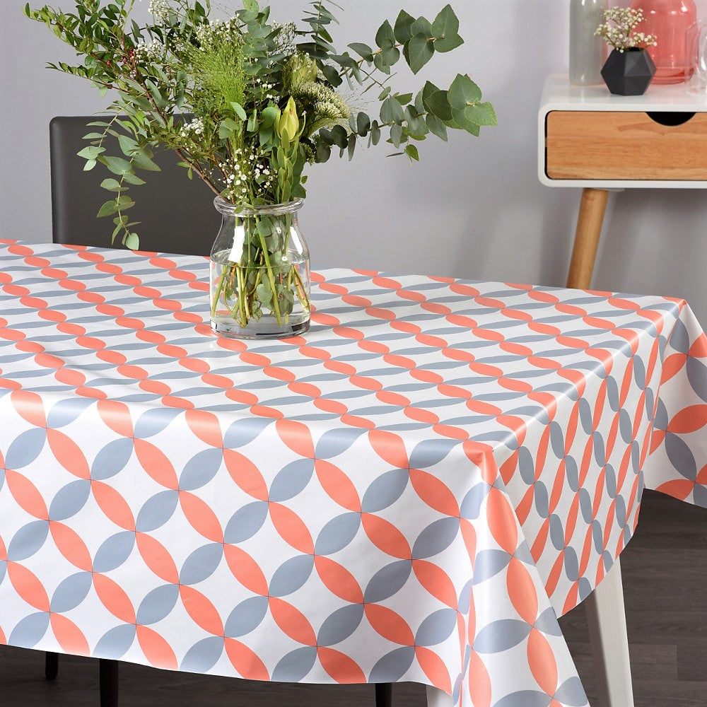 Luna Melon - Vit vaxduk med retro cirkelmönster på bordet