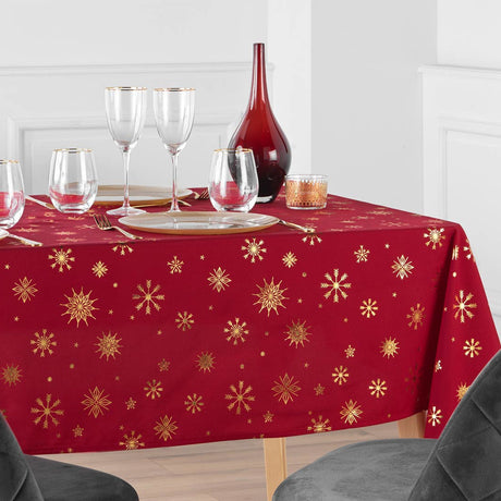Astrelia Röd/Guld - Julduk med gyllene stjärnor, 140 x 240 cm, miljöbild