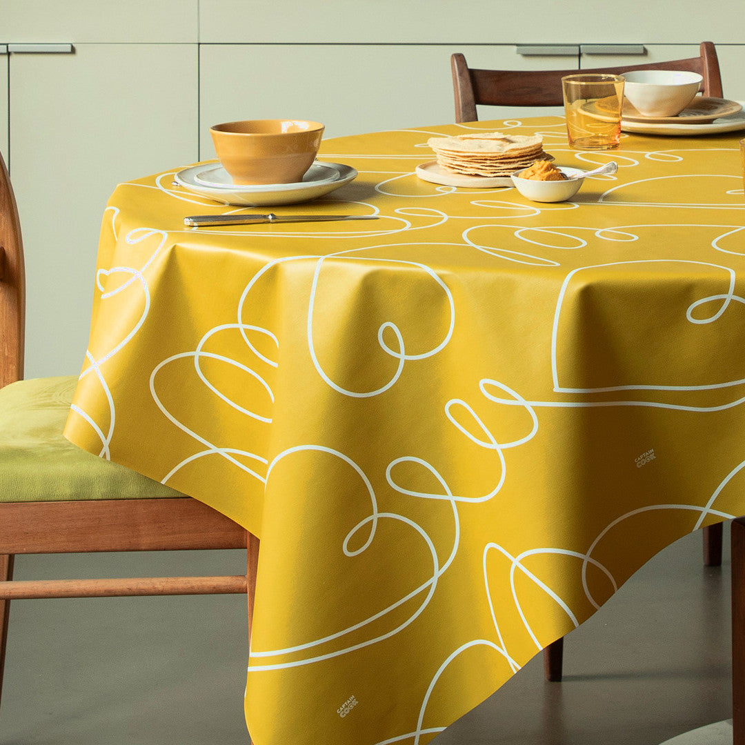 Beat It Tuscany – Captain Cook vaxduk med grafisk linjemönster hörn