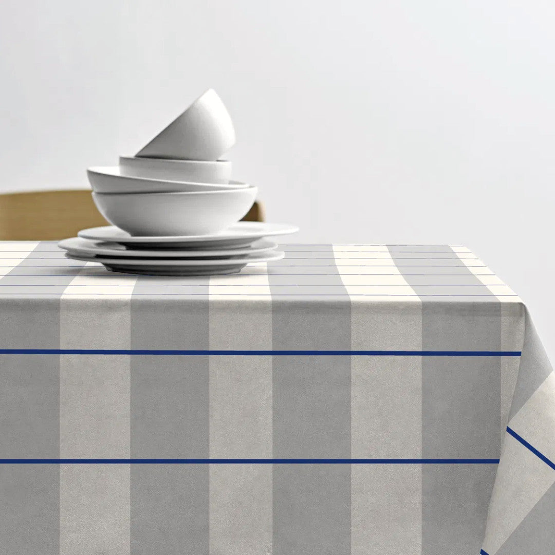 Södahl Blocks Cloud Grey - Textilvaxduk i 100 % bomull med glidskydd