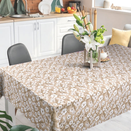 Blomsterflor Beige – Lätt präglad vaxduk med vita blommor, miljö