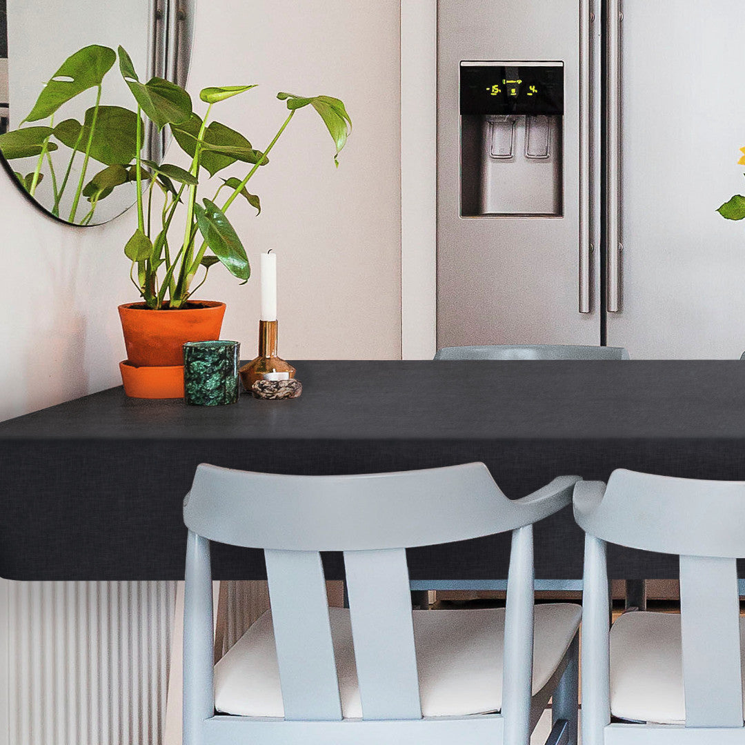 Capri Antracit - Extra slitstark vaxduk i djup, mörk nyans, miljö