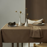 Compliments Damastduk Confetti, Walnut – 150 x 300 cm, miljö