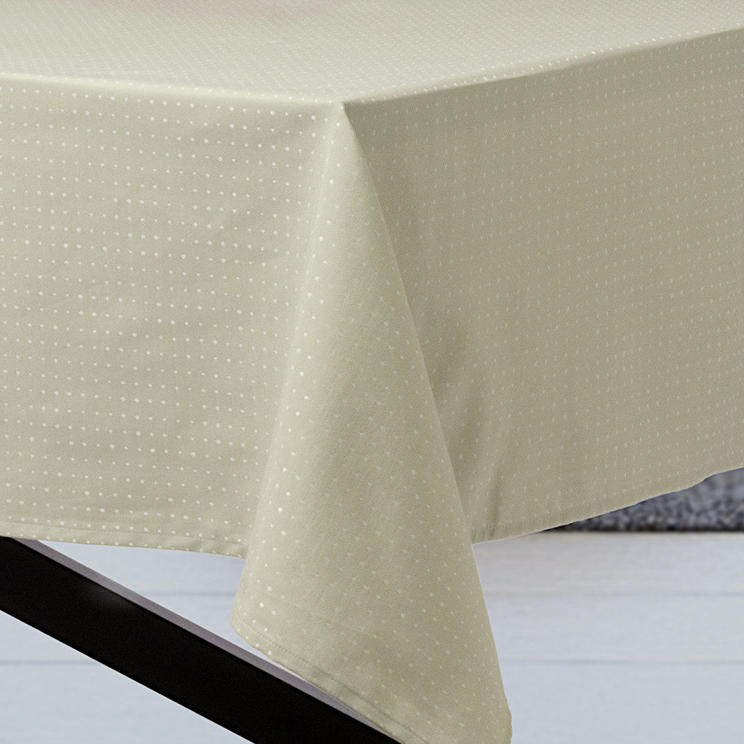 Dotea Sage – Damastduk med prickar, 160 x 420 cm, hörn