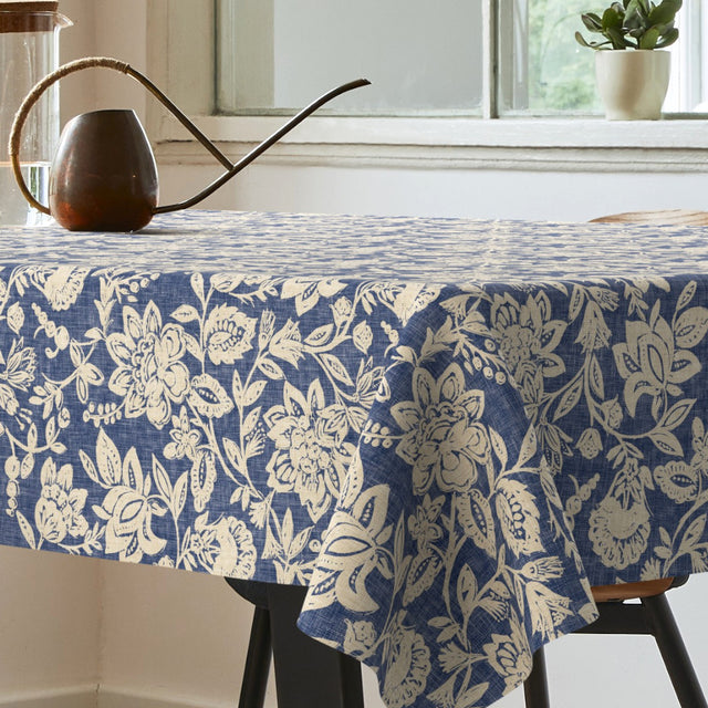 Florena Blue – Extra kraftig vaxduk med textillook, hörn