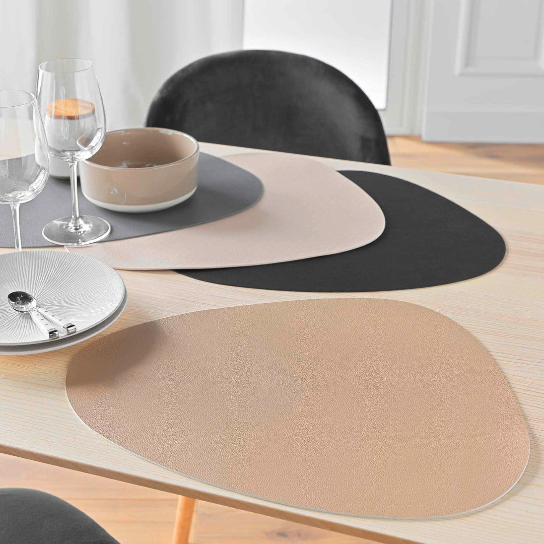 Galita Natural – Bordstablett i konstläder 37 x 45 cm, vändbar, urval