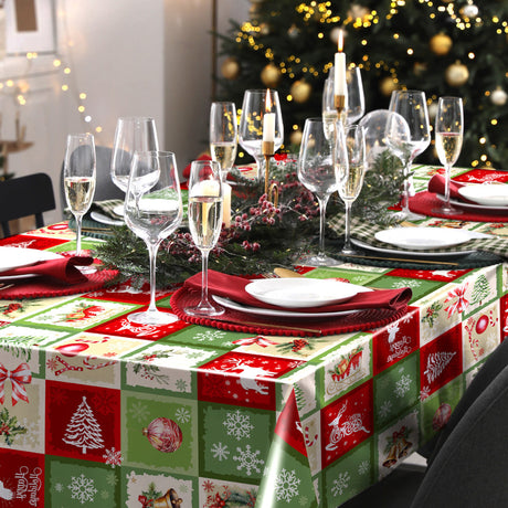 Julvaxduk – Rött och grönt patchwork med klassiska motiv, miljö