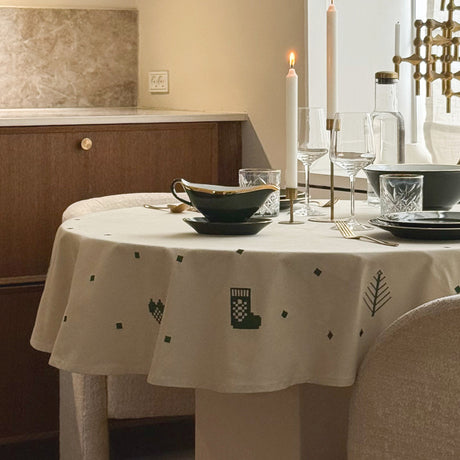 Julia Grön - Broderad julduk/julgransmatta Ø 140 cm