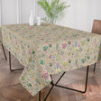 Lino Meadow – Textilvaxduk i linnelook med blommor och naturmotiv, 160 cm, miljö