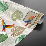 Natis – Tropisk vaxduk med papegojor och palmblad, rullad