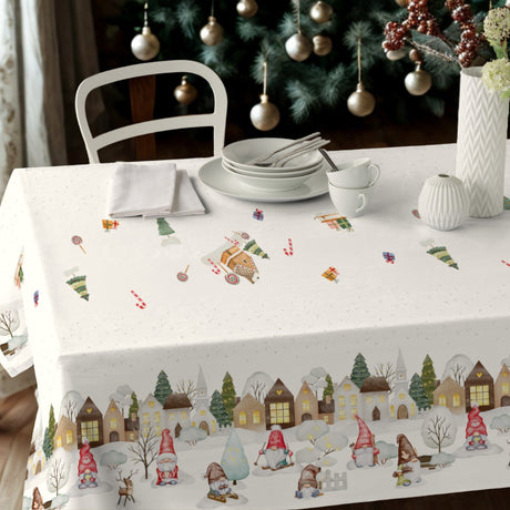 Nordfavn Elf – Jultextilduk med vinterby och tomtar, miljöbild