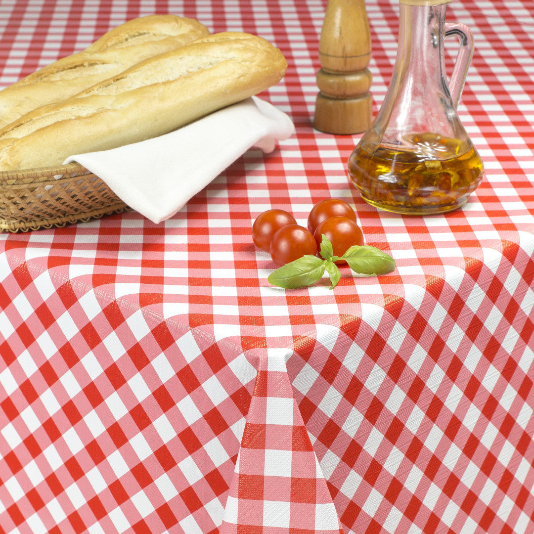 Picnic Red – Rutig vaxduk med textillook, hörn