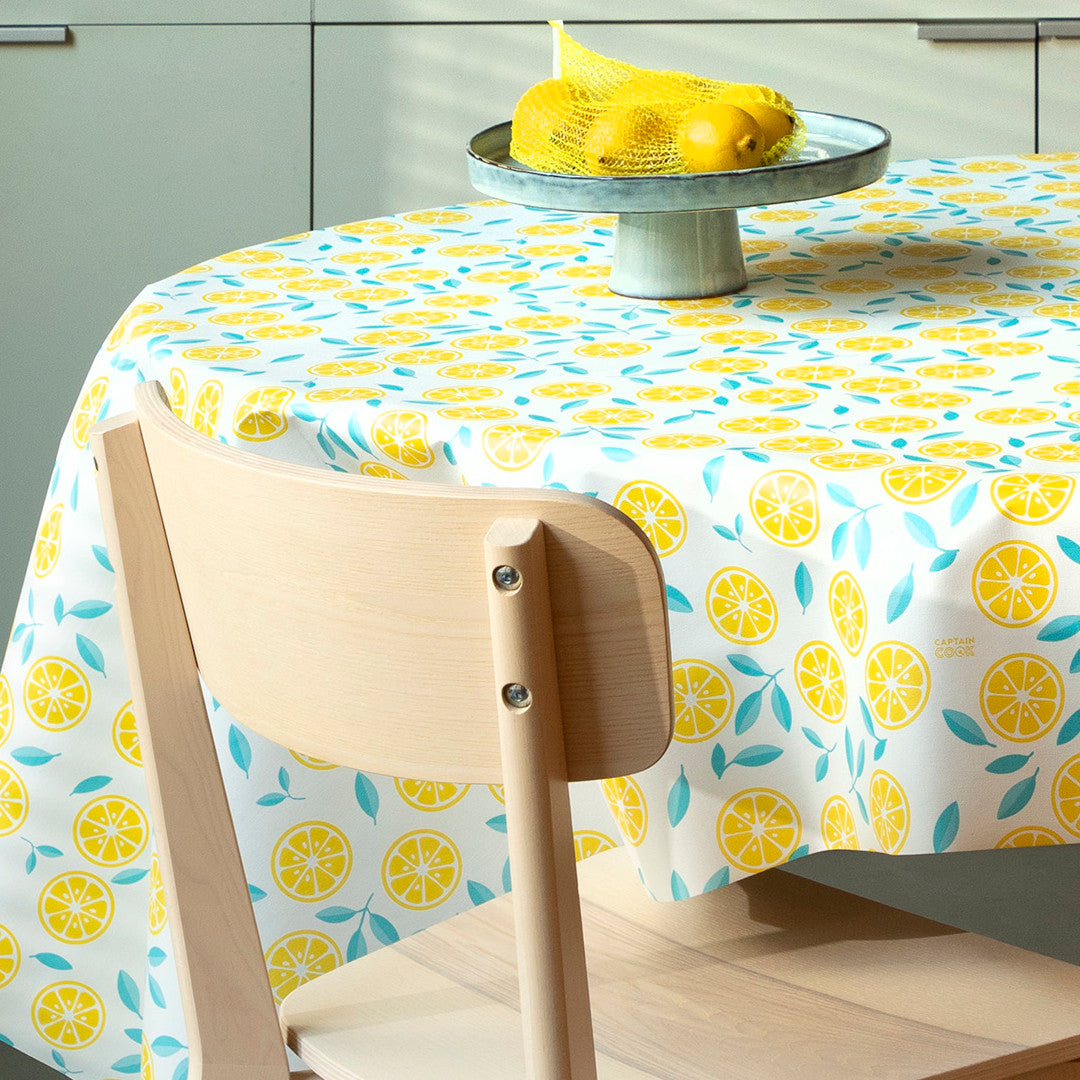 Slice Me Up Limonata – Captain Cook vaxduk med grafiskt citrusmönster hörn