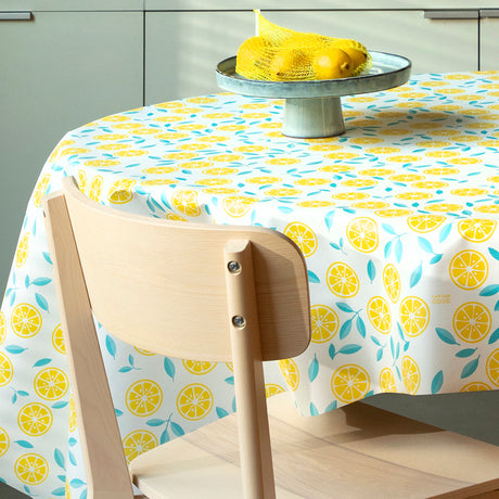 Slice Me Up Limonata – Captain Cook vaxduk med grafiskt citrusmönster hörn