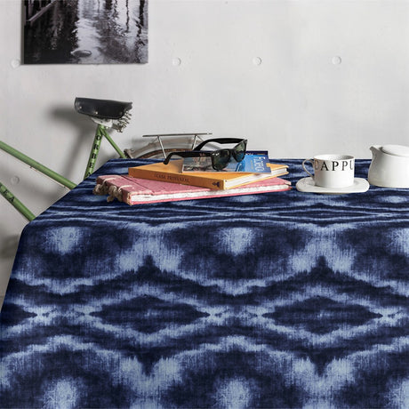 Saura Denim - textilvaxduk med batikliknande design, 140 cm