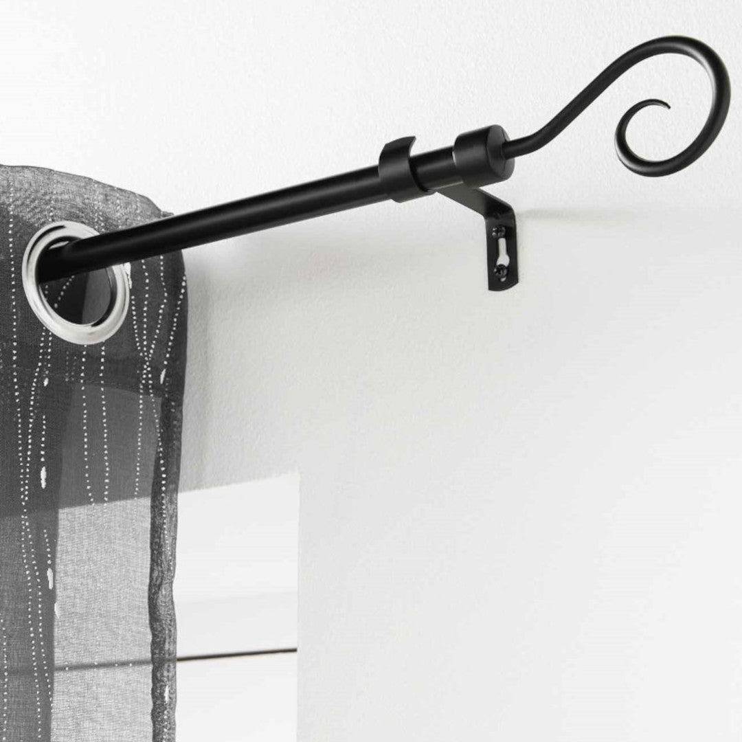 Arabesque Svart – Justerbar gardinstång 120–210 cm, upphängning
