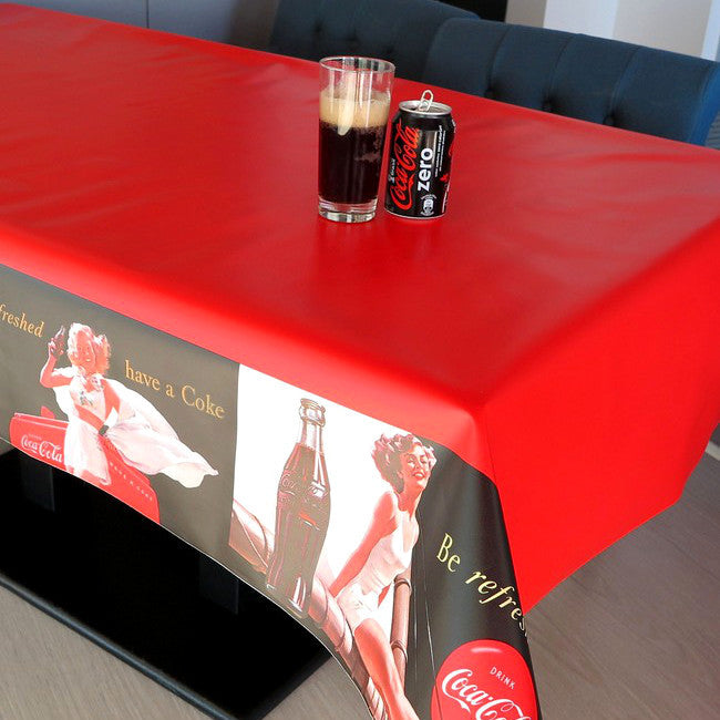 Coca Cola vaxduk med bård 140 cm