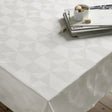 Compliments Wind Damastduk, creme – 140 x 320 cm