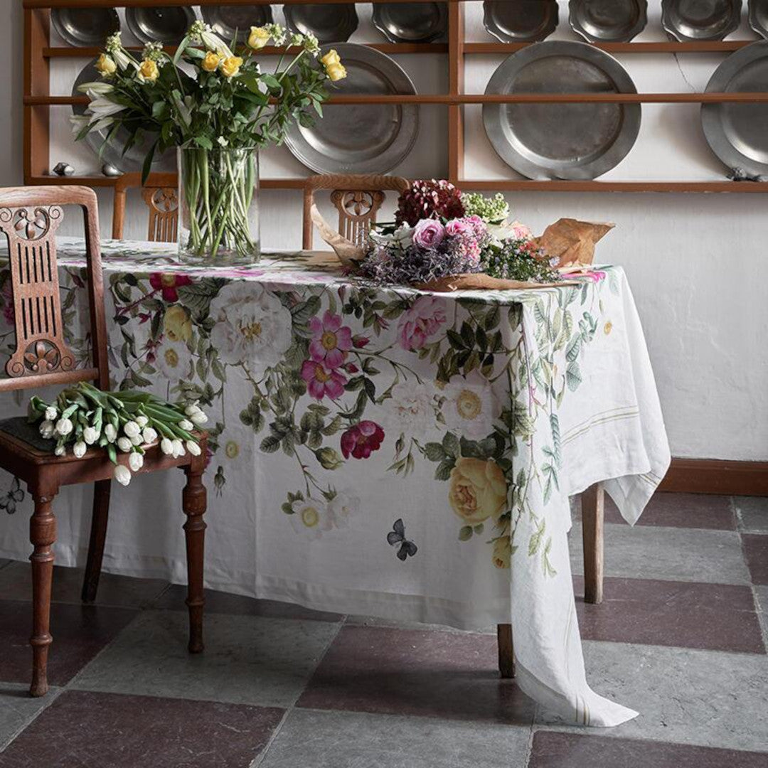 Linneduk Rose Flower Garden 145 x 350 cm – Jim Lyngvild